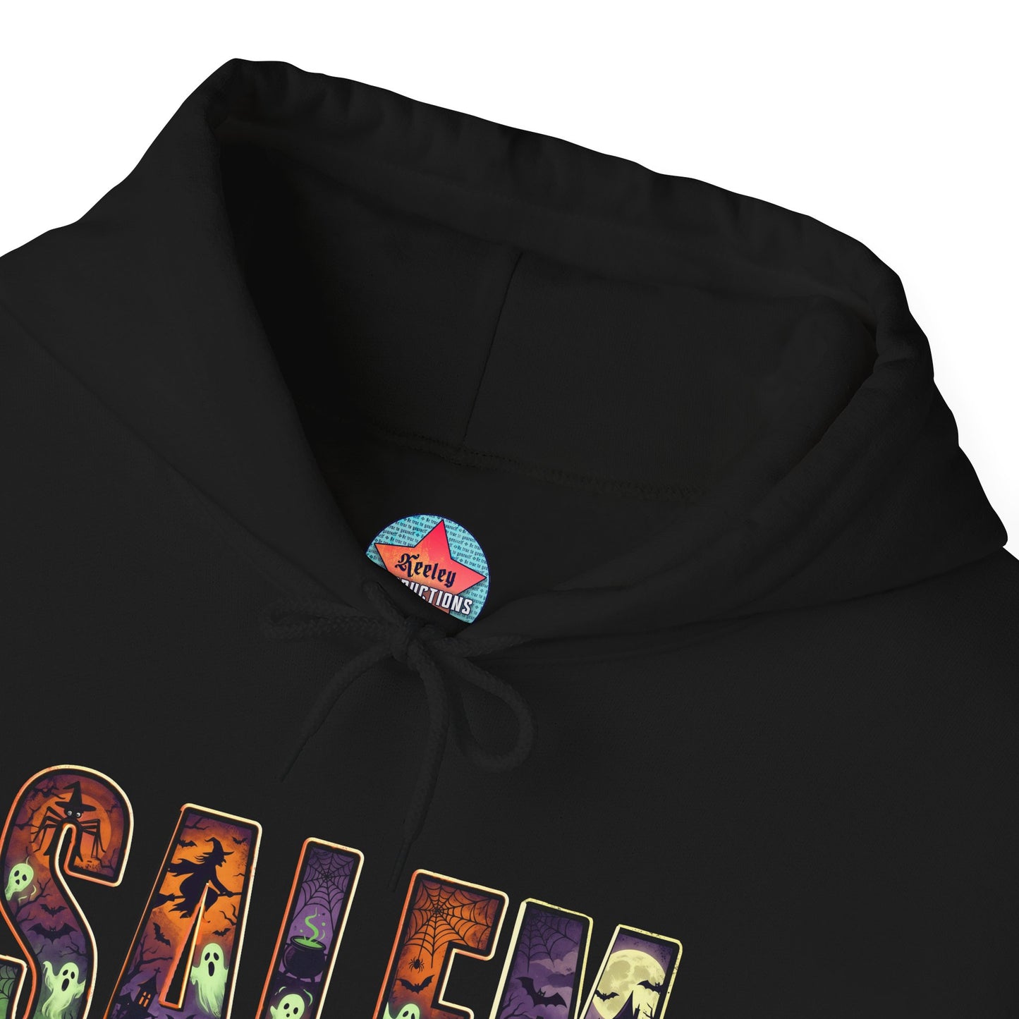 SALEM SPOOKY Unisex Heavy Blend™ Hooded Sweatshirt