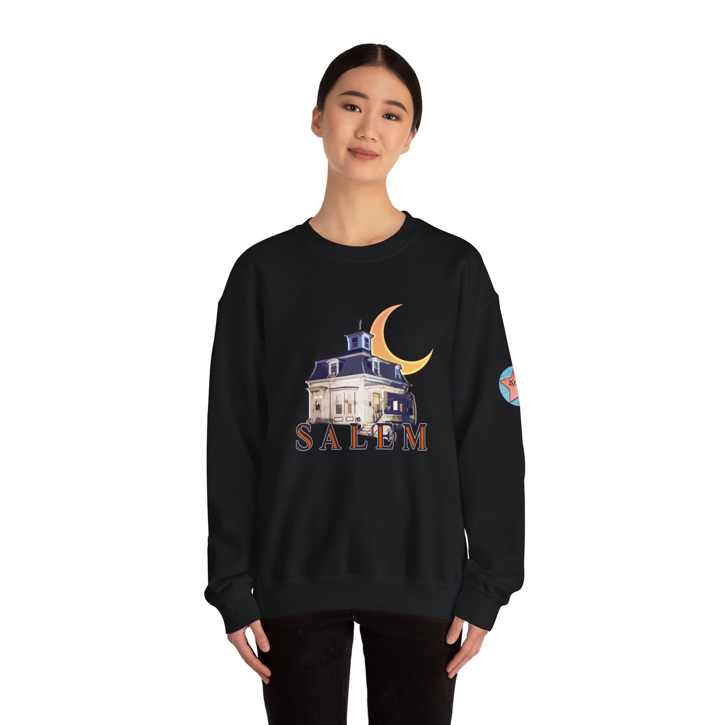 BLACK SALEM HOUSE Heavy Blend™ Crewneck Sweatshirt