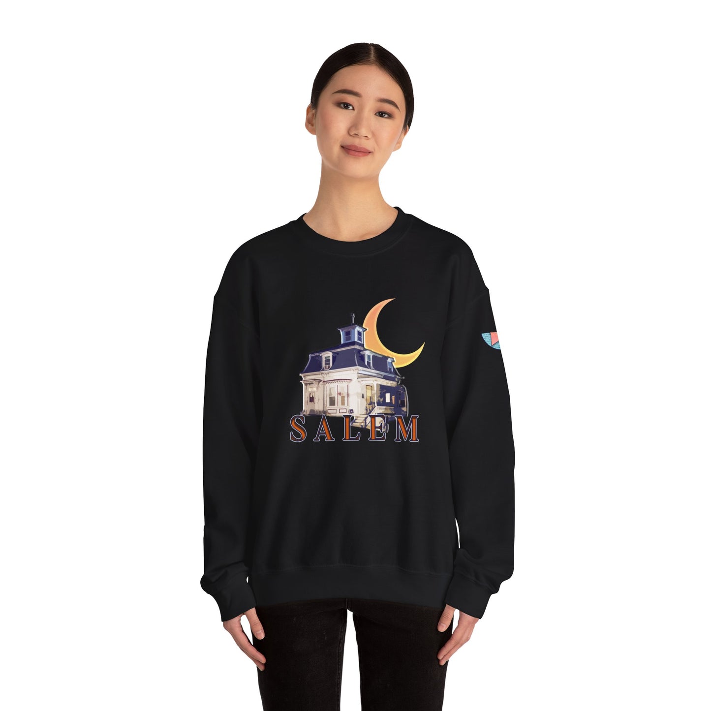 BLACK SALEM HOUSE Heavy Blend™ Crewneck Sweatshirt