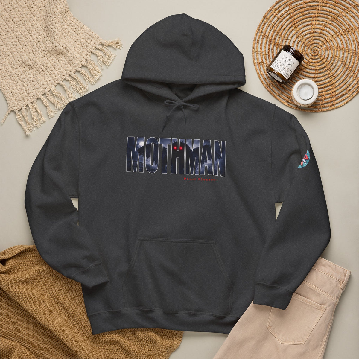 MOTHMAN LURKS Unisex Heavy Blend™ Hooded Sweatshirt