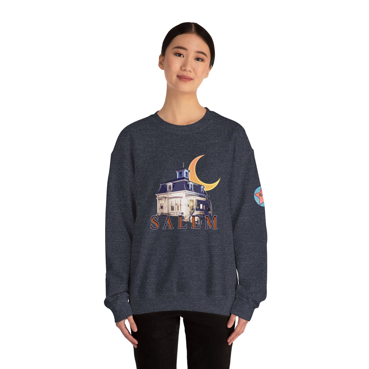 BLACK SALEM HOUSE Heavy Blend™ Crewneck Sweatshirt