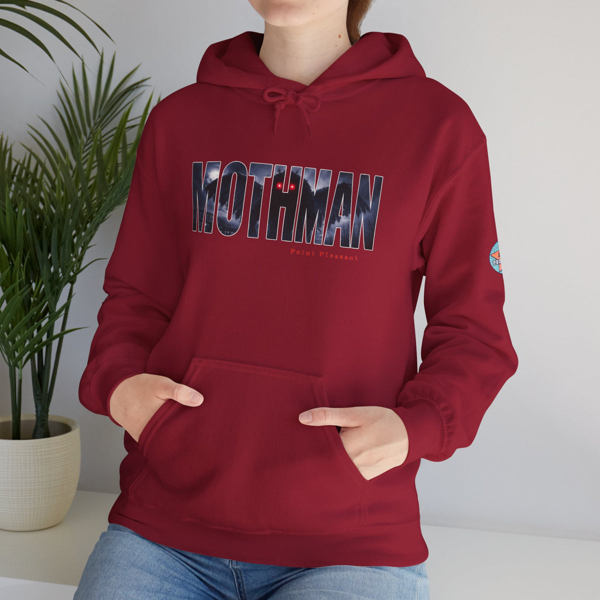MOTHMAN LURKS Unisex Heavy Blend™ Hooded Sweatshirt