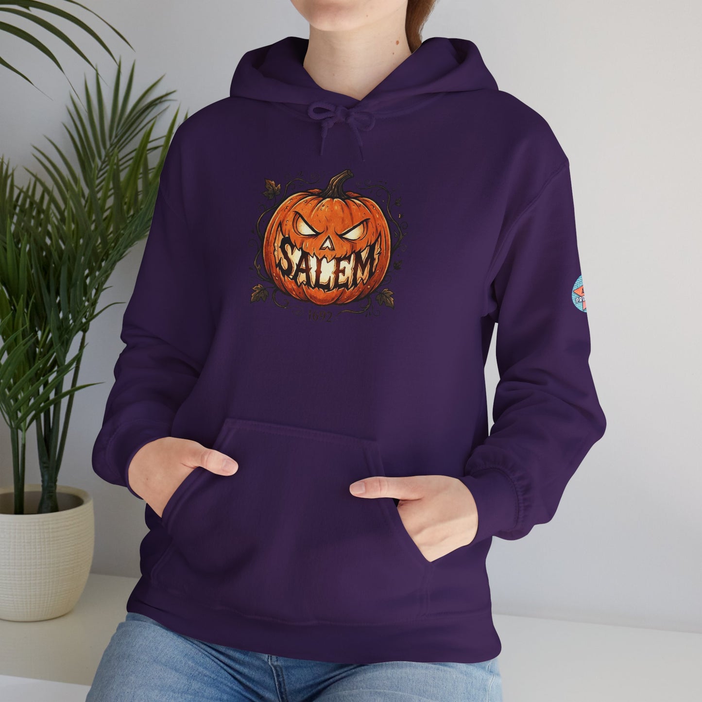 SALEM SMILE Unisex Heavy Blend™ Hooded Sweatshirt