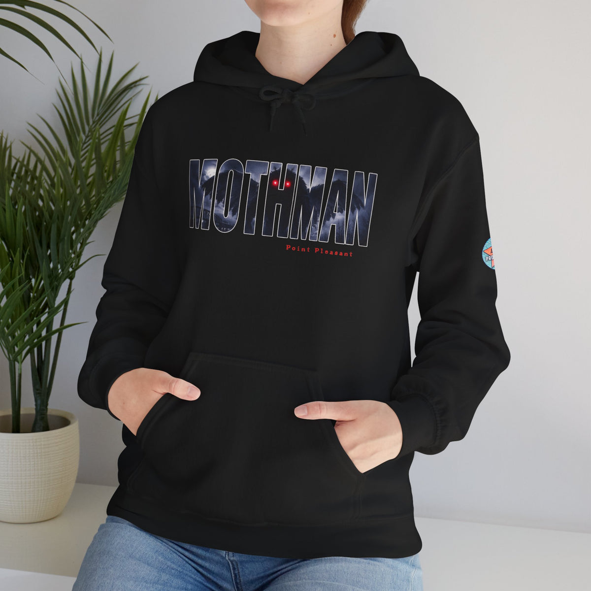 MOTHMAN LURKS Unisex Heavy Blend™ Hooded Sweatshirt