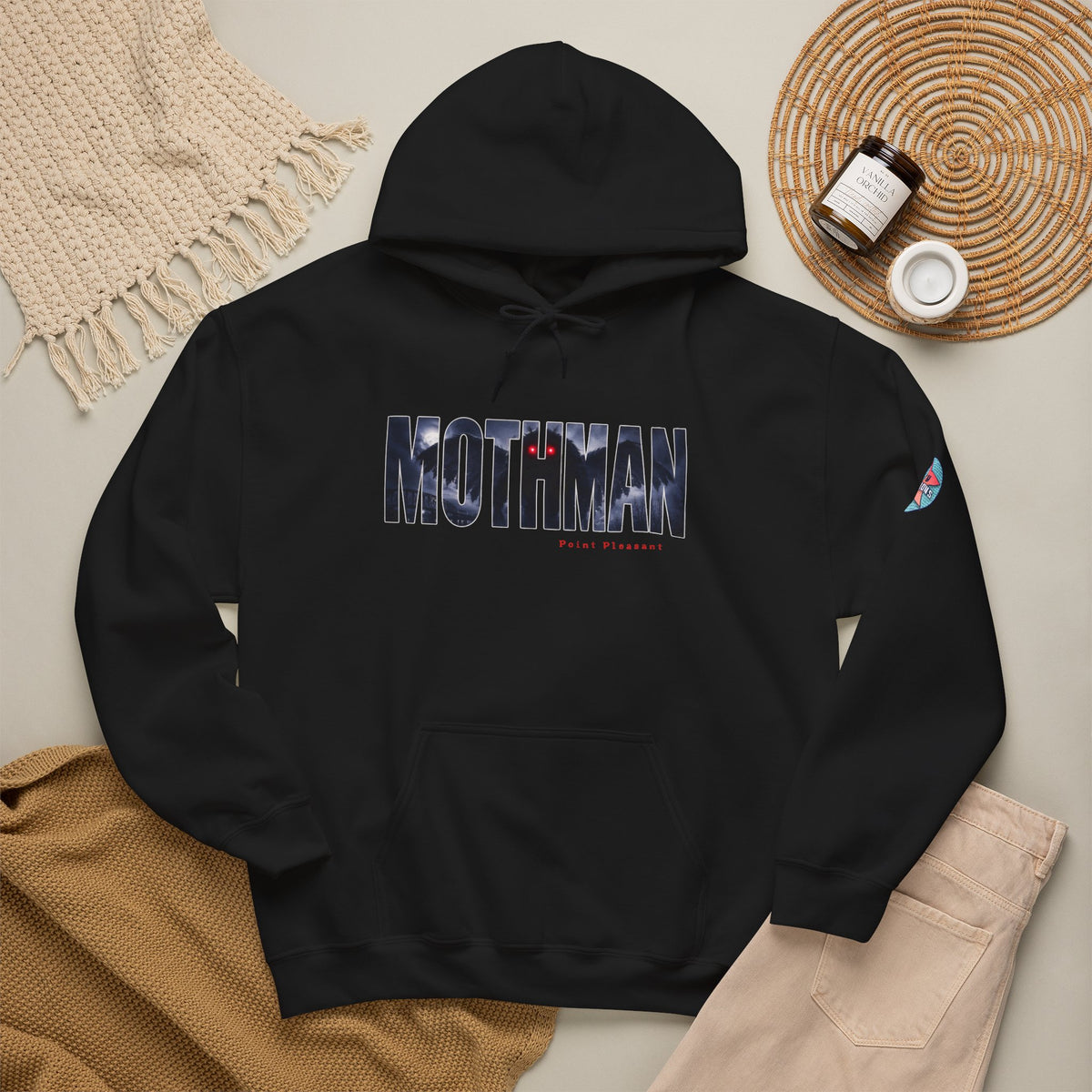 MOTHMAN LURKS Unisex Heavy Blend™ Hooded Sweatshirt