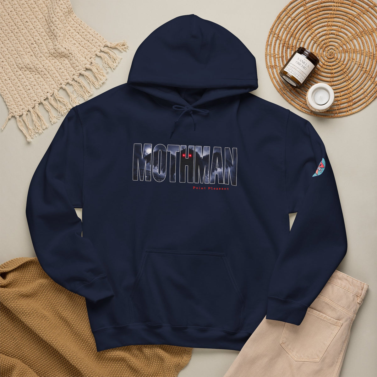 MOTHMAN LURKS Unisex Heavy Blend™ Hooded Sweatshirt