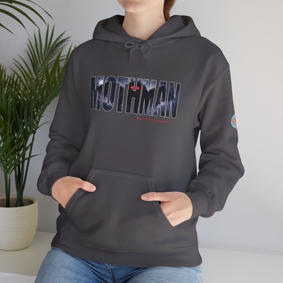 MOTHMAN LURKS Unisex Heavy Blend™ Hooded Sweatshirt