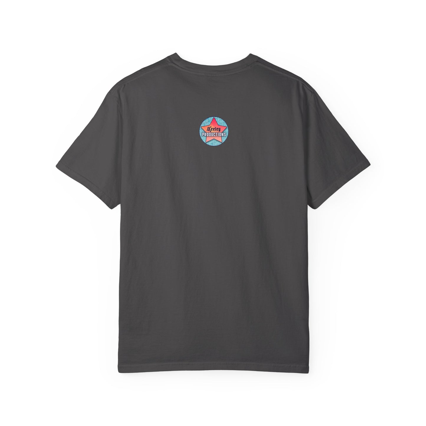 Moose Leaf Peeper - Unisex Garment-Dyed T-shirt