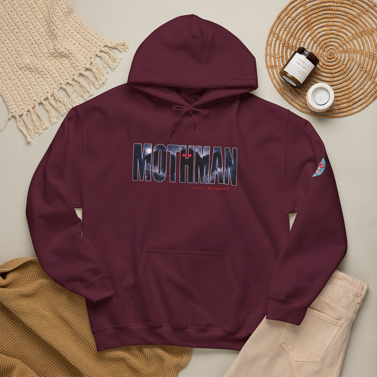 MOTHMAN LURKS Unisex Heavy Blend™ Hooded Sweatshirt