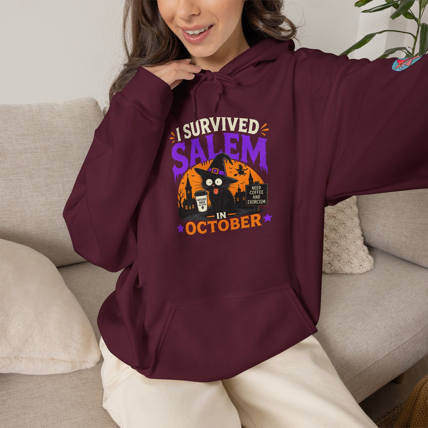 Survived Salem Cat - Unisex Heavy Blend™ Hooded Sweatshirt