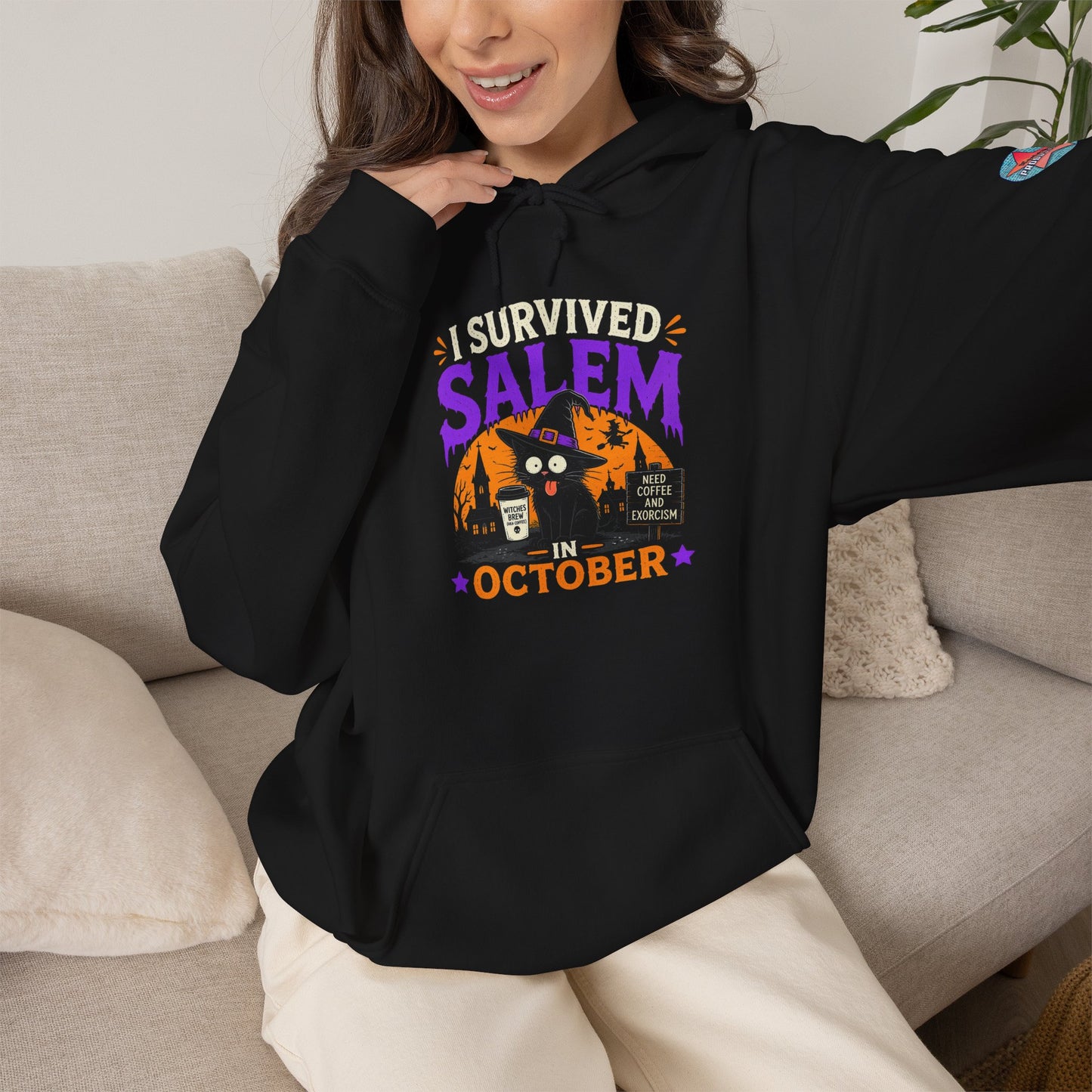 Survived Salem Cat - Unisex Heavy Blend™ Hooded Sweatshirt